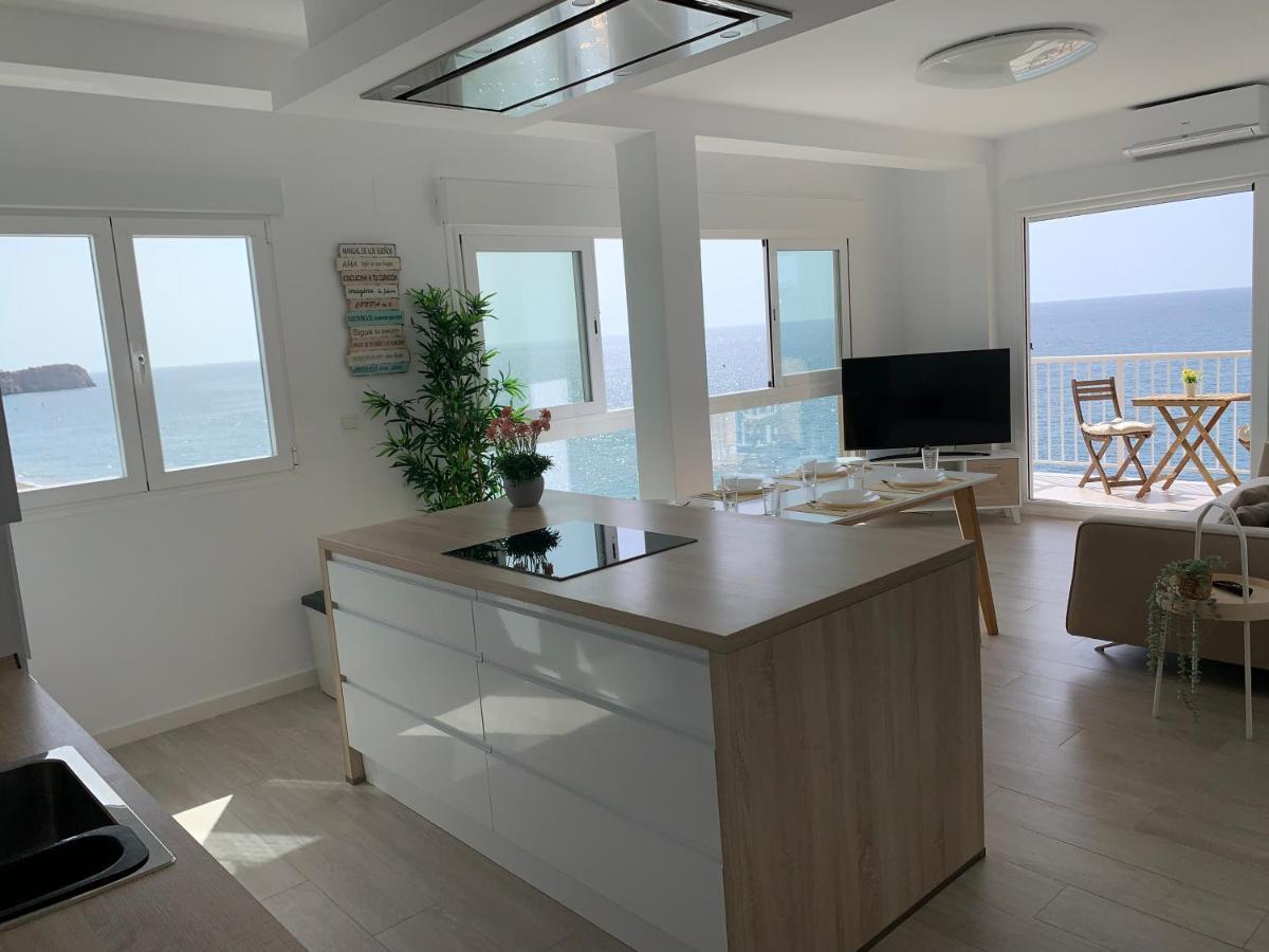 Ocean Beach ซาโลเบรญา ภายนอก รูปภาพ